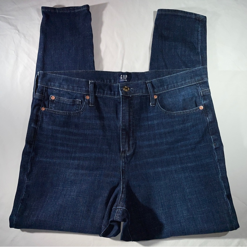 Gap ladies jeans size 32R